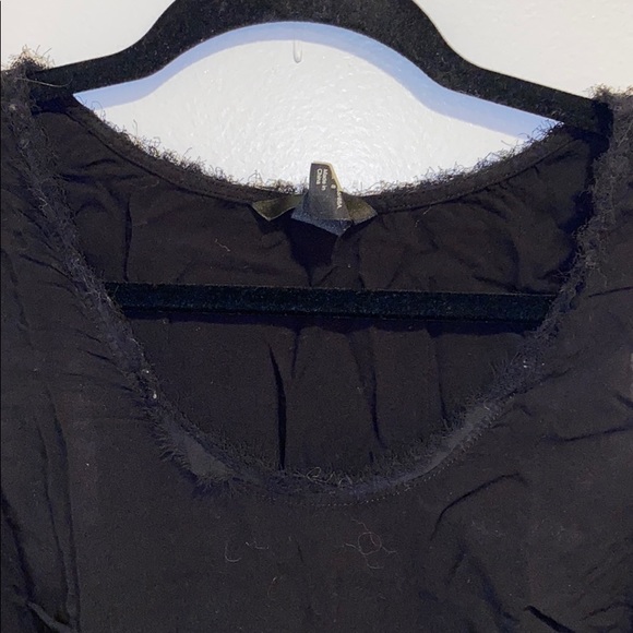 Black going out top - Picture 2 of 4